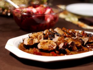 Pork 小女孩啪啪啪视频 with Onion Jam and Apple Cider Molasses